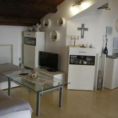 Milinovic Apartment *